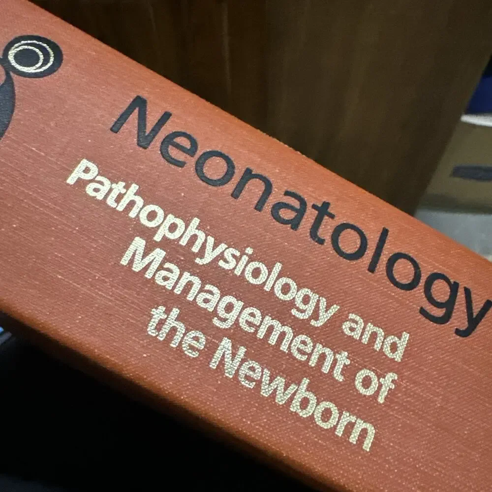 Averys Neonatology: Pathophysiology and Management of the Newborn‎ Third Edition